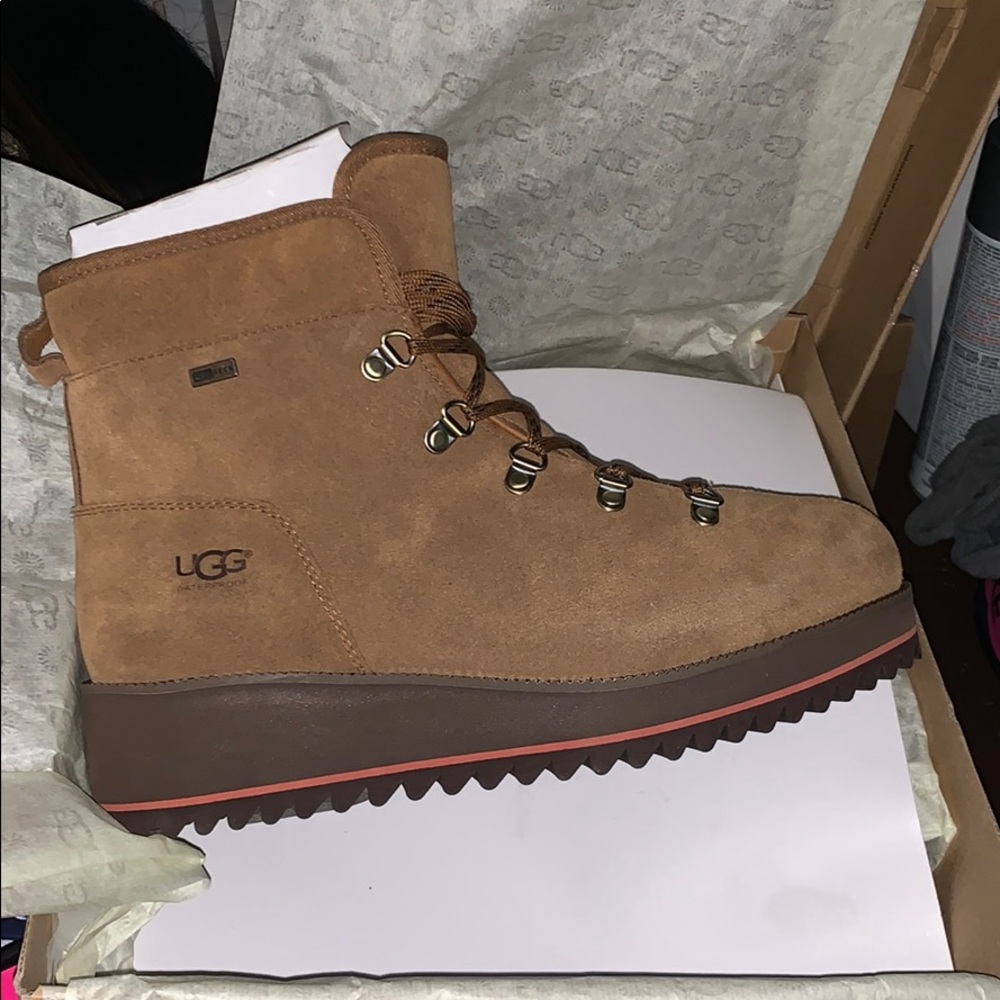 Ugg